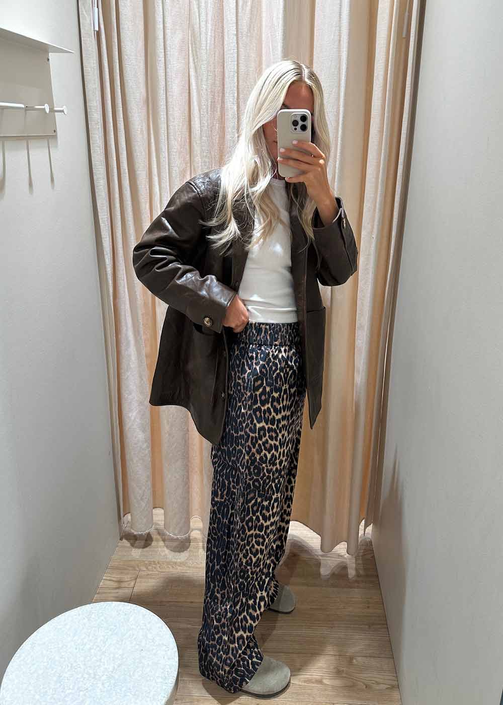 Yana Leo Long Pants - Leopard - Image 5