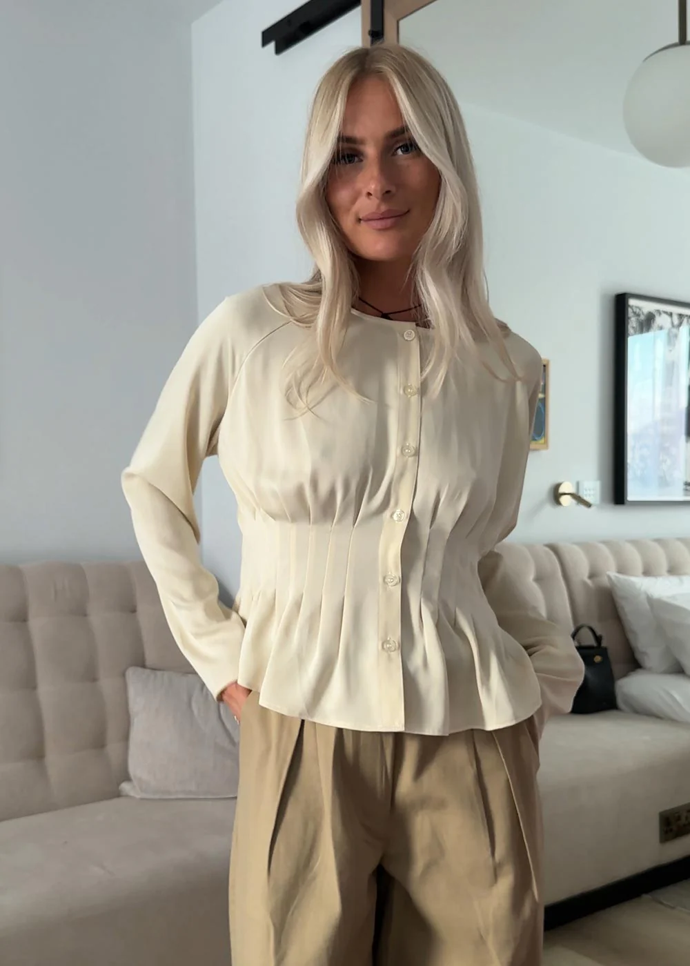 LivMD shirt - Summer Sand - Image 2