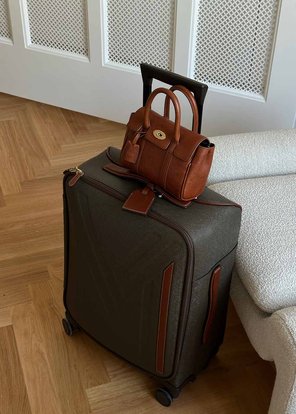 Heritage 4 Wheel Suitcase Eco Sctchgrain - Mole-Cognac - Image 2