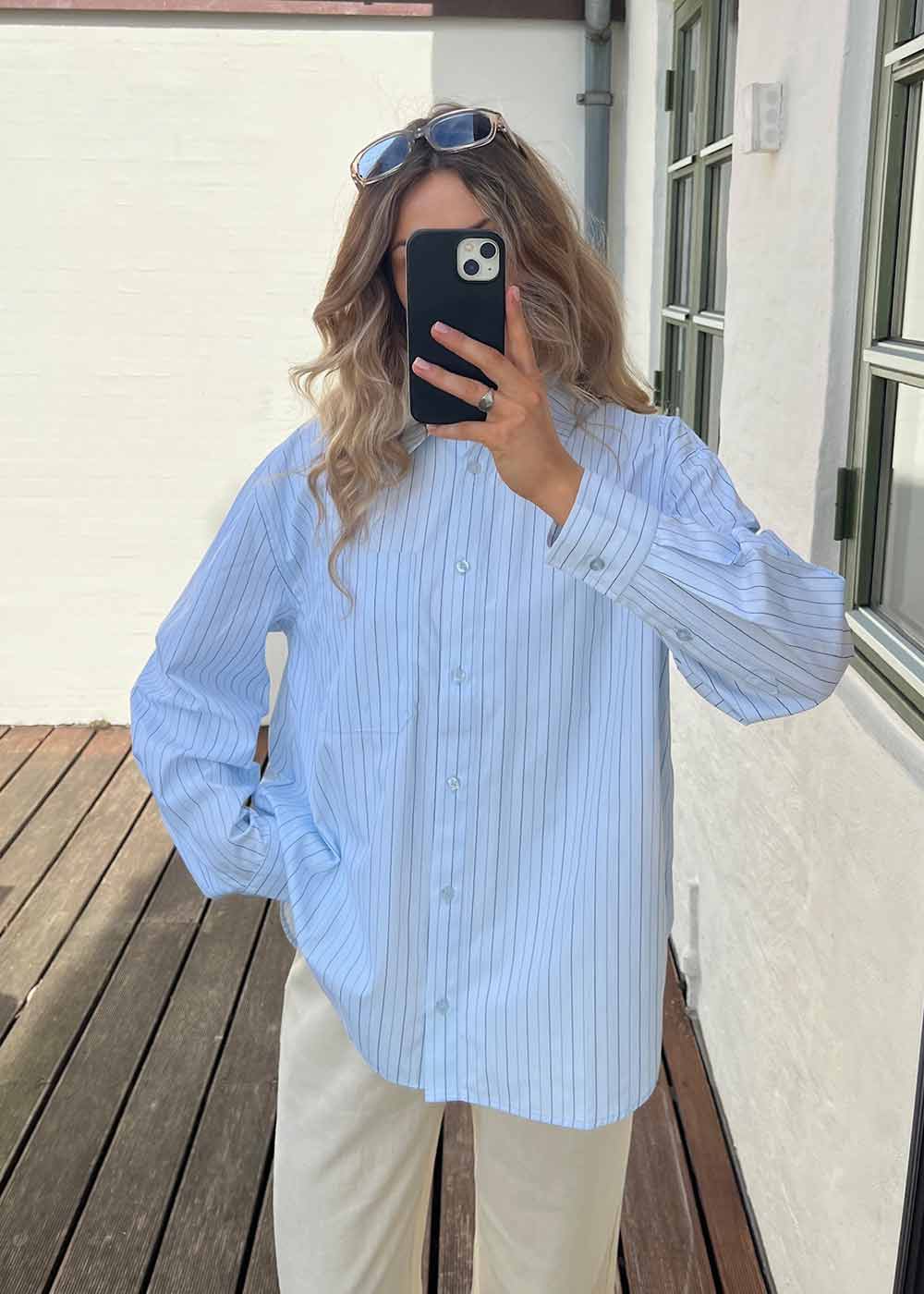 MilleMD stripe shirt - Light Blue & Navy Stripe - Image 2