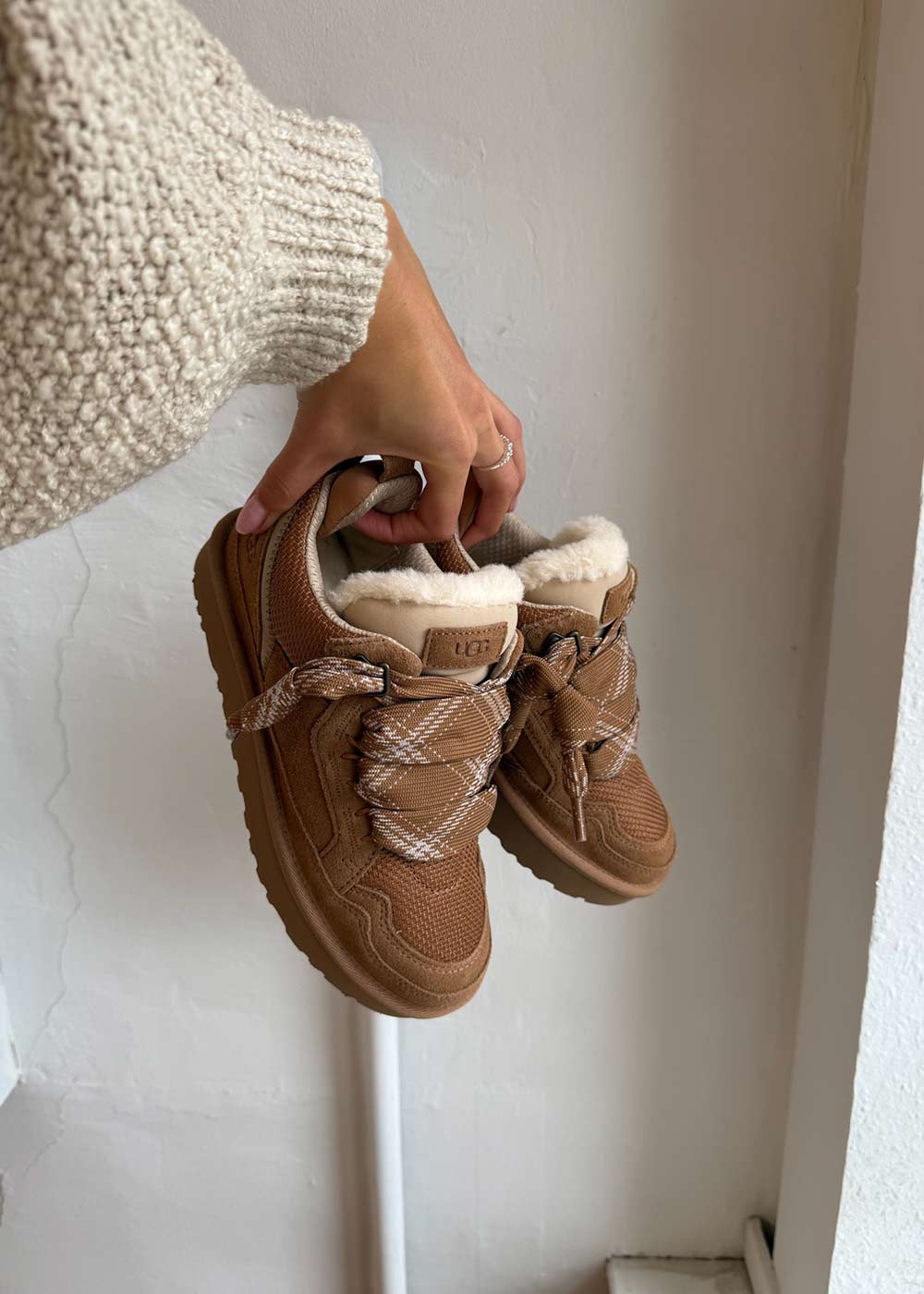 W Lowmel - Chestnut - Image 3