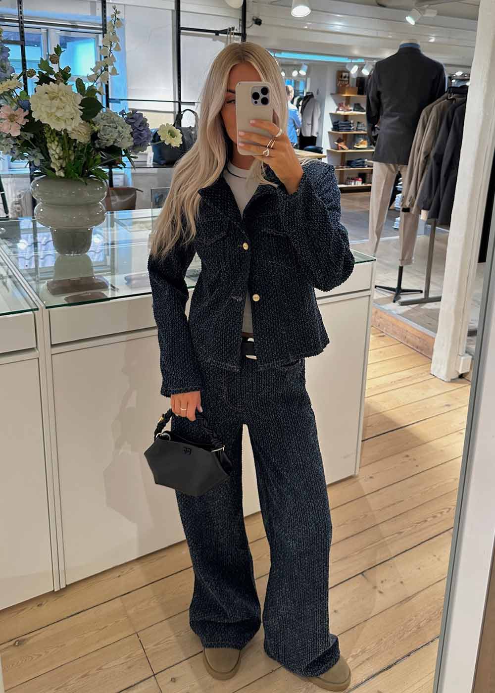 Fluffy Denim Wide Jeans - Rinse - Image 2