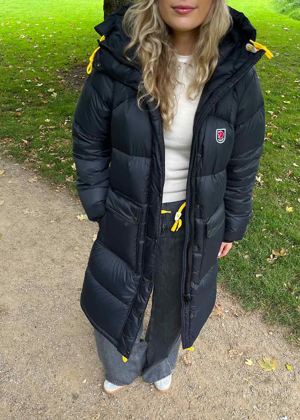 Expedition Long Down Parka W - Black - Image 2