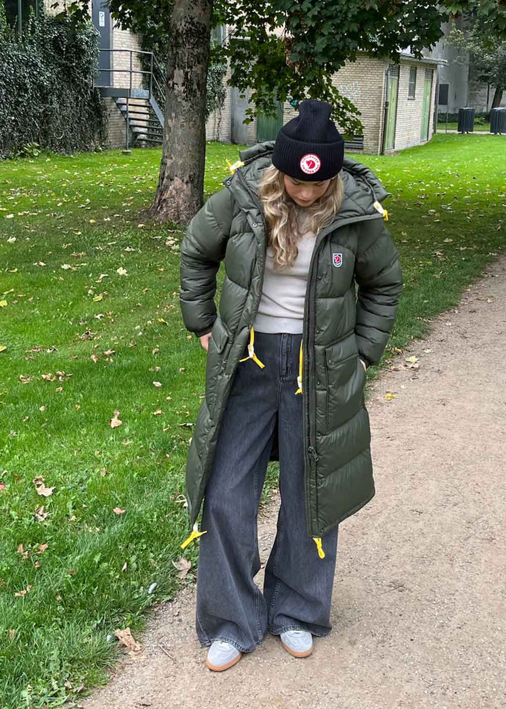 Expedition Long Down Parka W - Deep Forest - Image 2