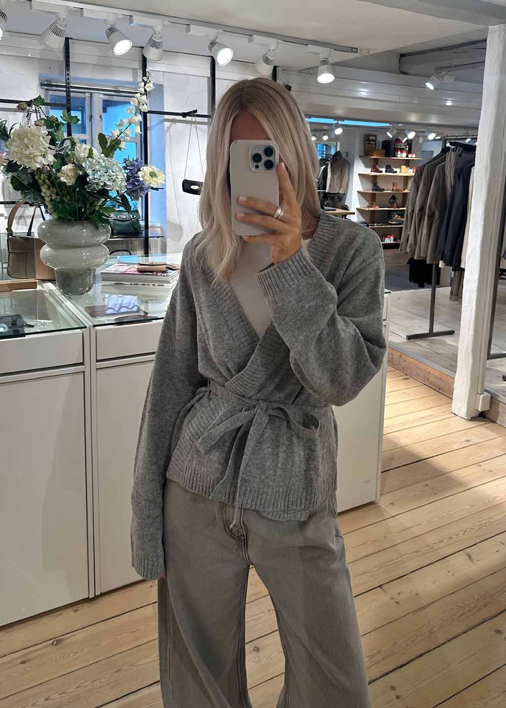 HowieMD cardigan - Grey Melange - Image 2