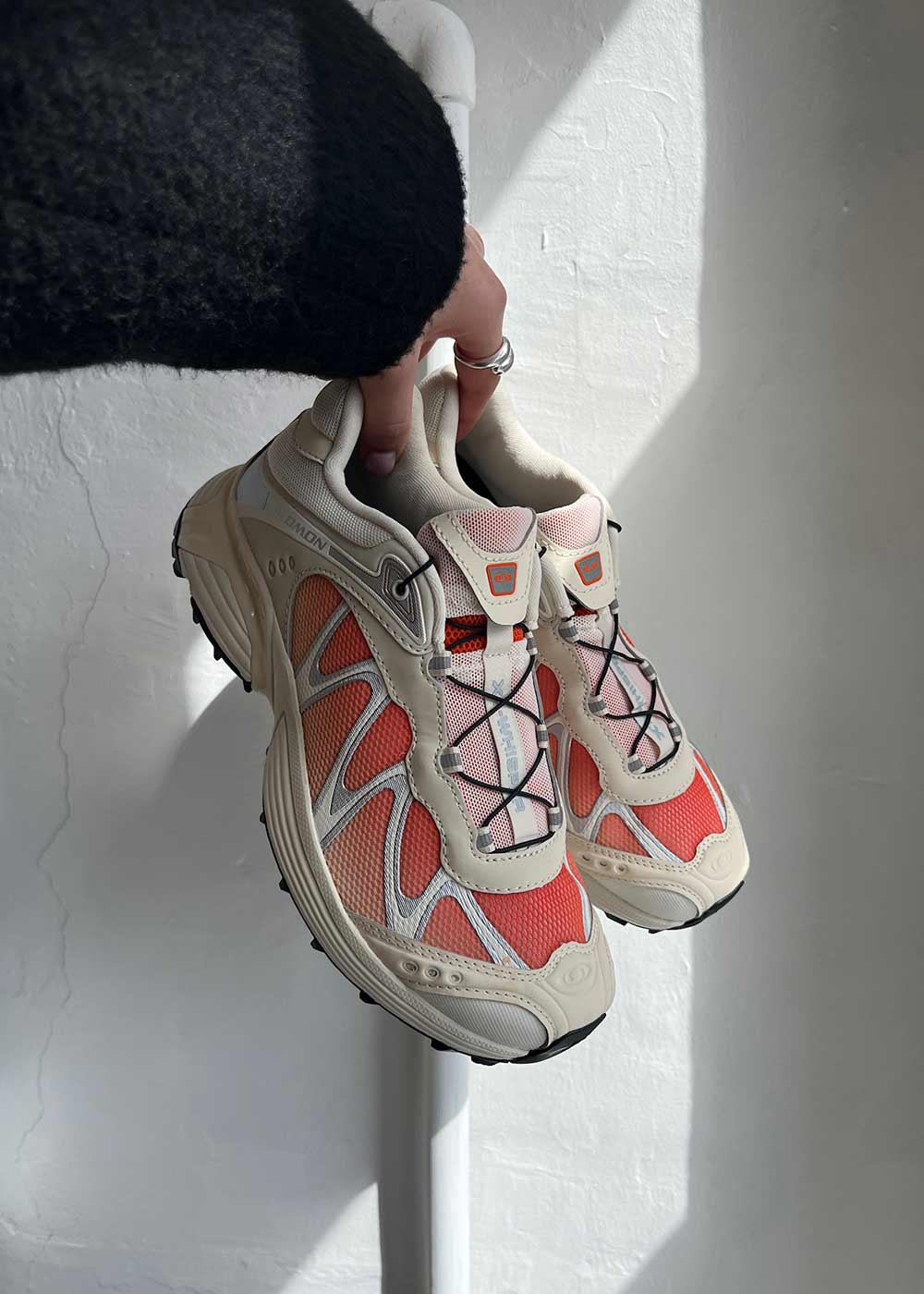 XT-WHISPER - Shortbread / Red Orange / Ftw Silver - Image 3