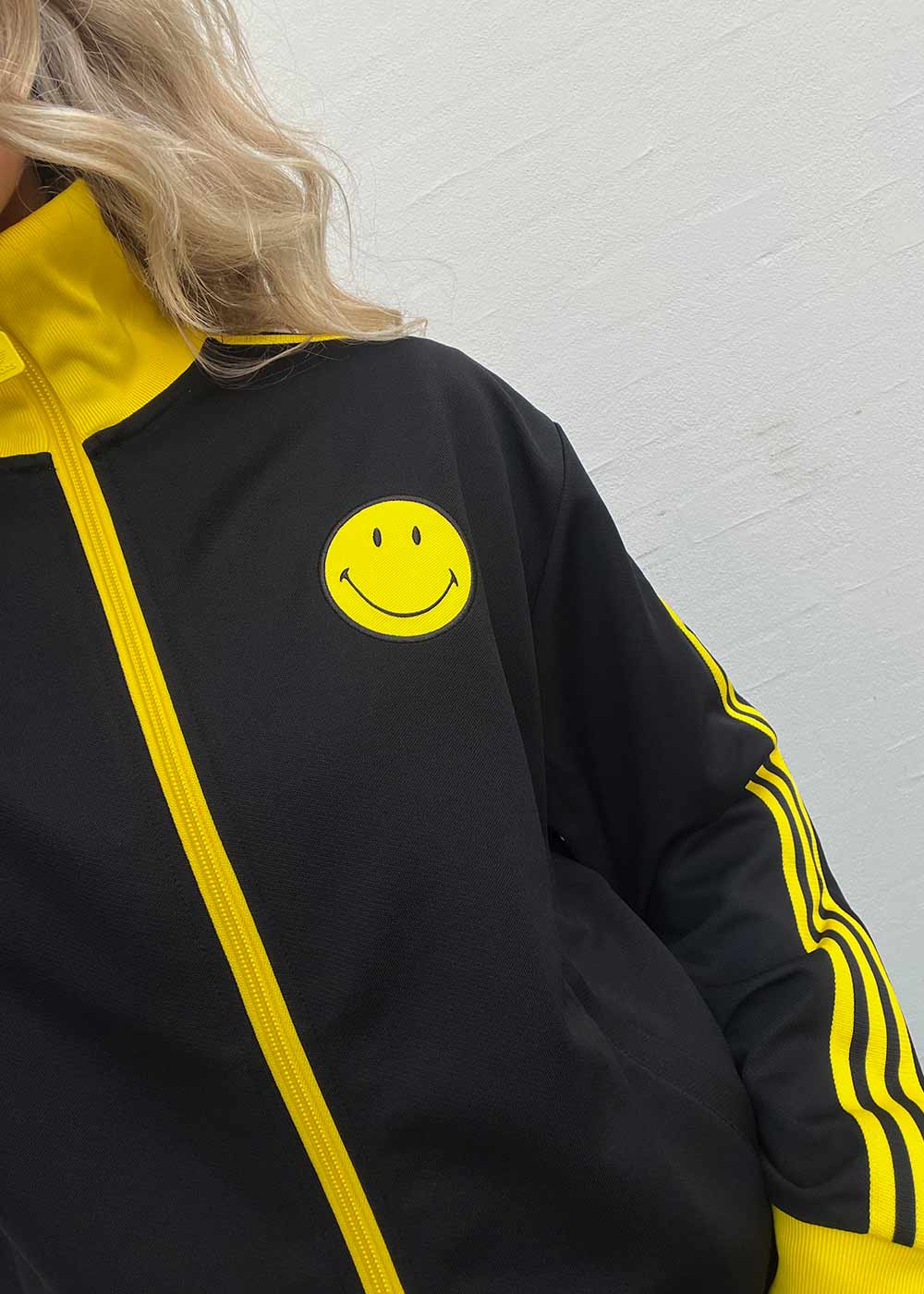 SMILEY TRACKTOP - Black - Image 3
