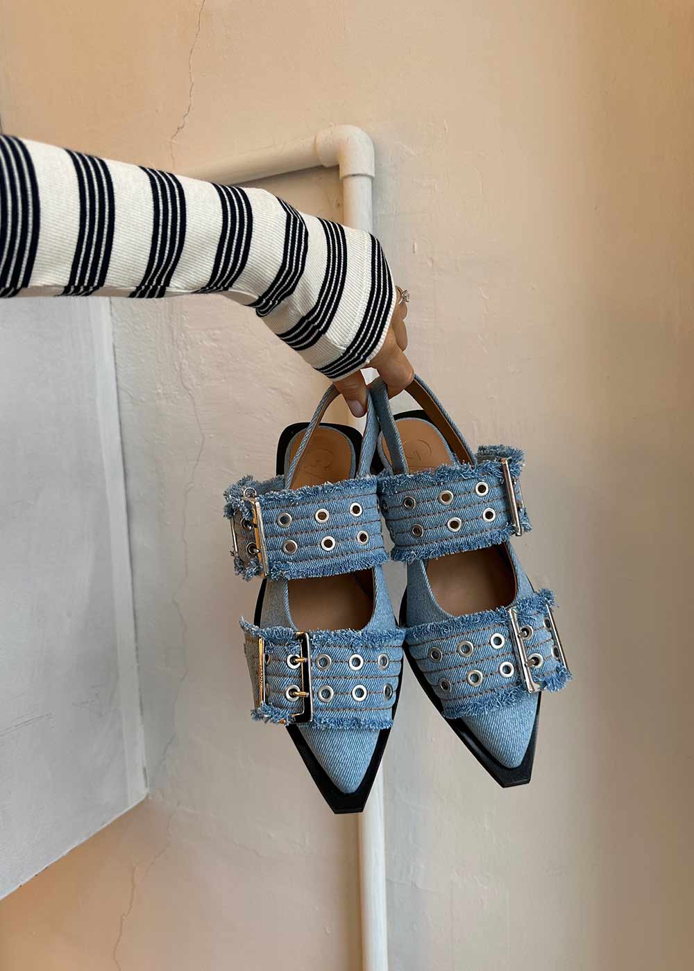 Feminine Buckle Ballerina Charms Denim - Faded Denim - Image 4