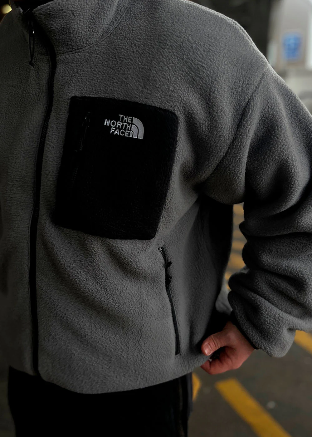 M Yumiori Reversible Jacket - Tnf black/Smoked pearl - Image 6