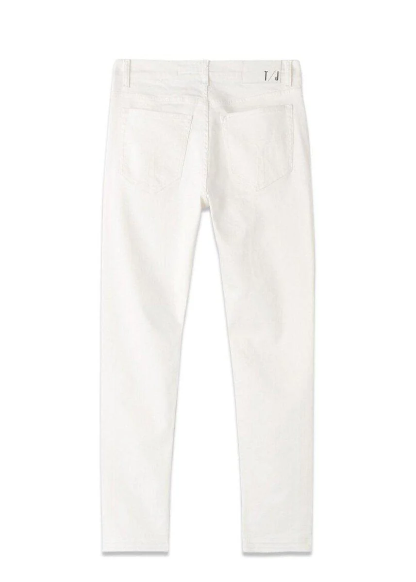 EVOLVE - White - Image 3
