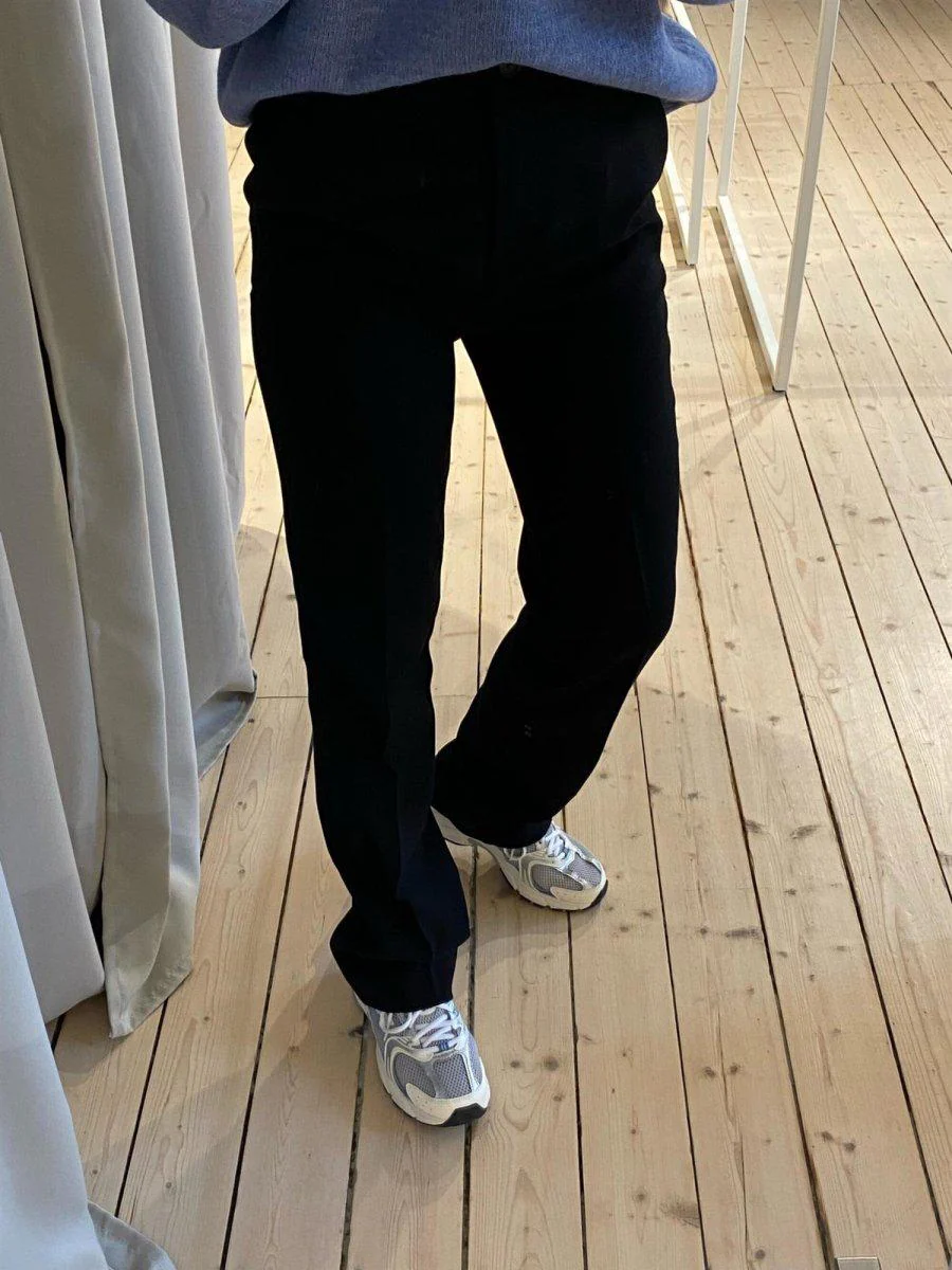 Gale straight pants - Black - Image 2