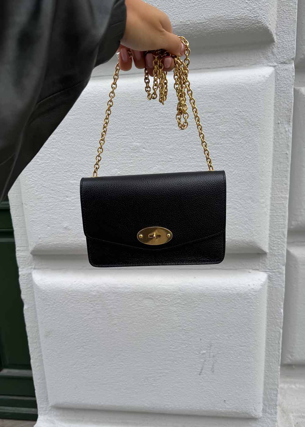 Small Darley Classic Grain - Black - Image 2