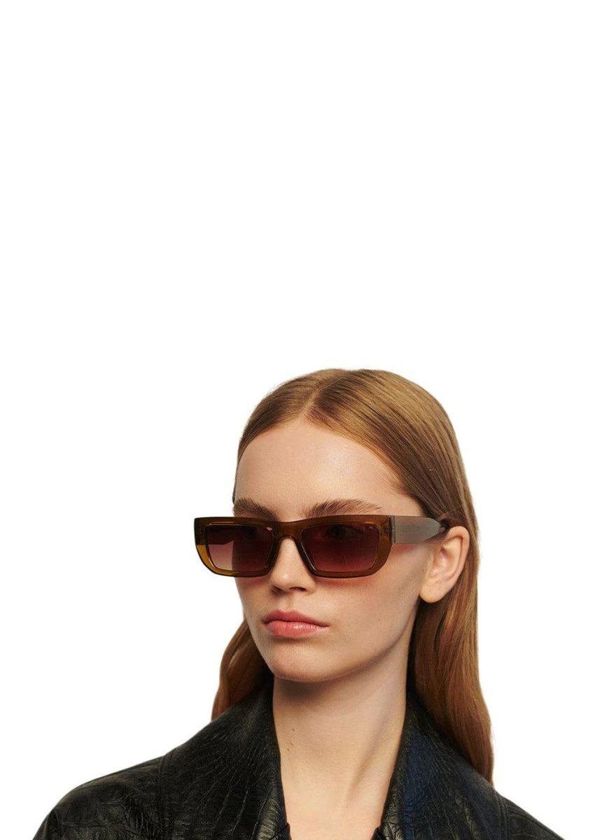 Fame - Smoke Transparent - Image 2