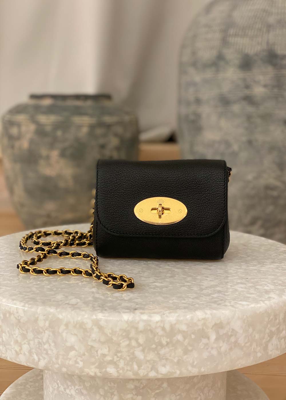 Mini Lily Glossy Goat - Black