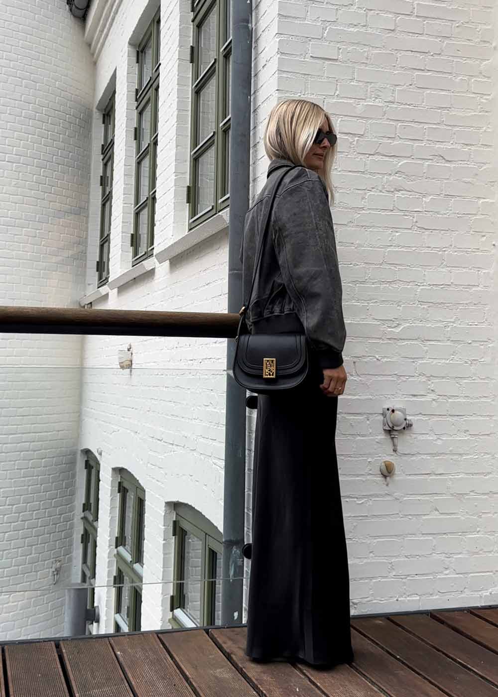 TiggyMD jacket - Black - Image 3