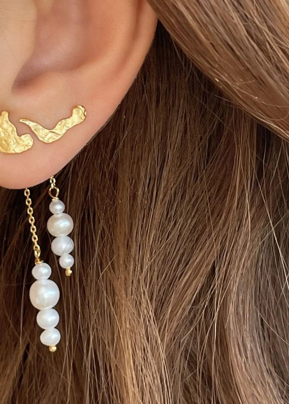 Pearl Berries Behind Ear Earring - Goldplated - Image 2