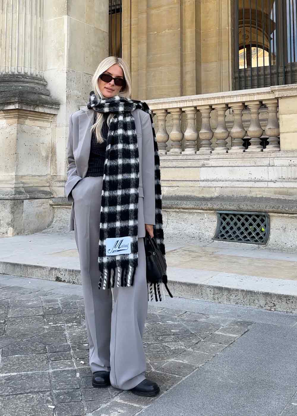 SCARF - Black - Image 3