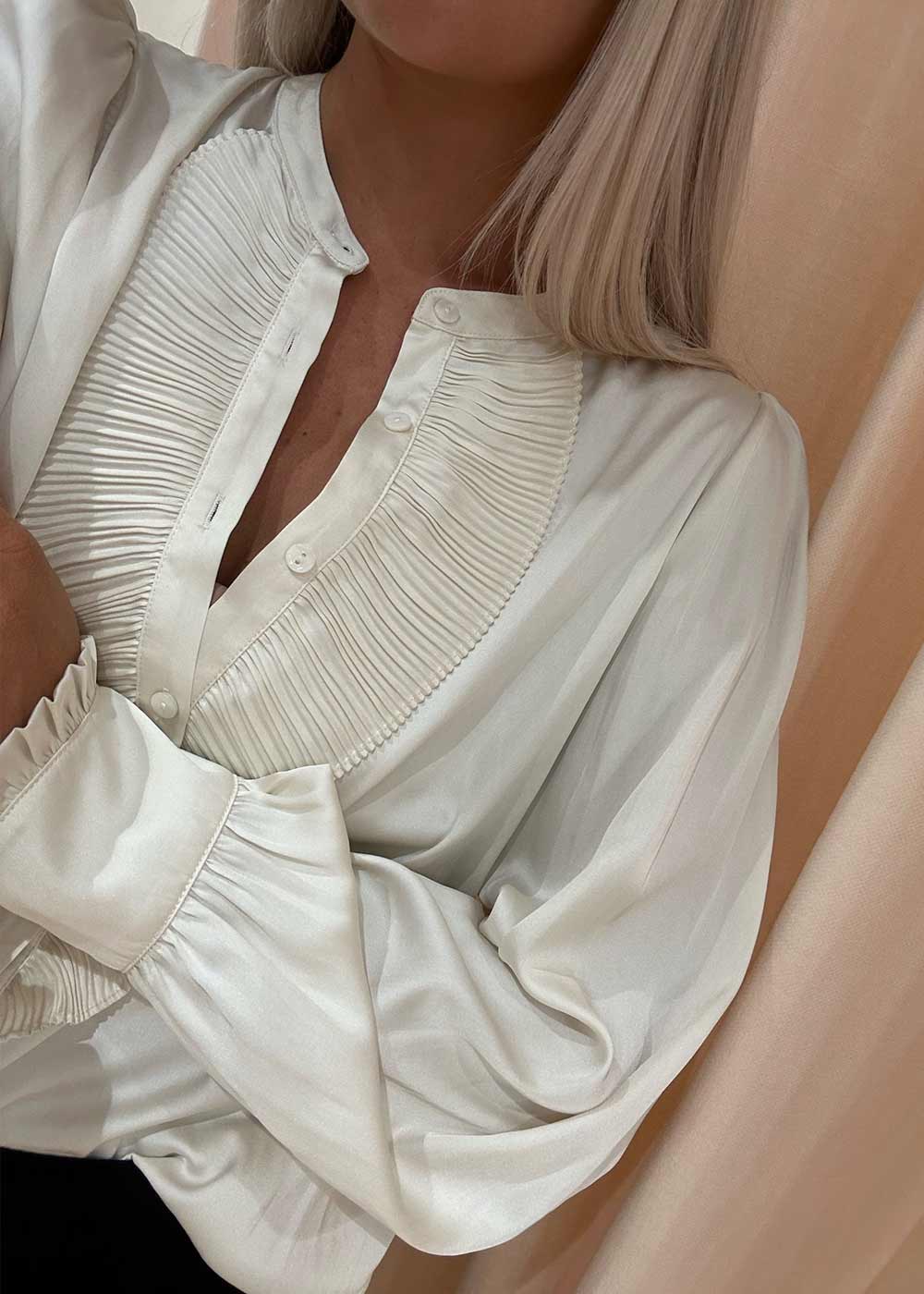 Zola Blouse - Off White - Image 4