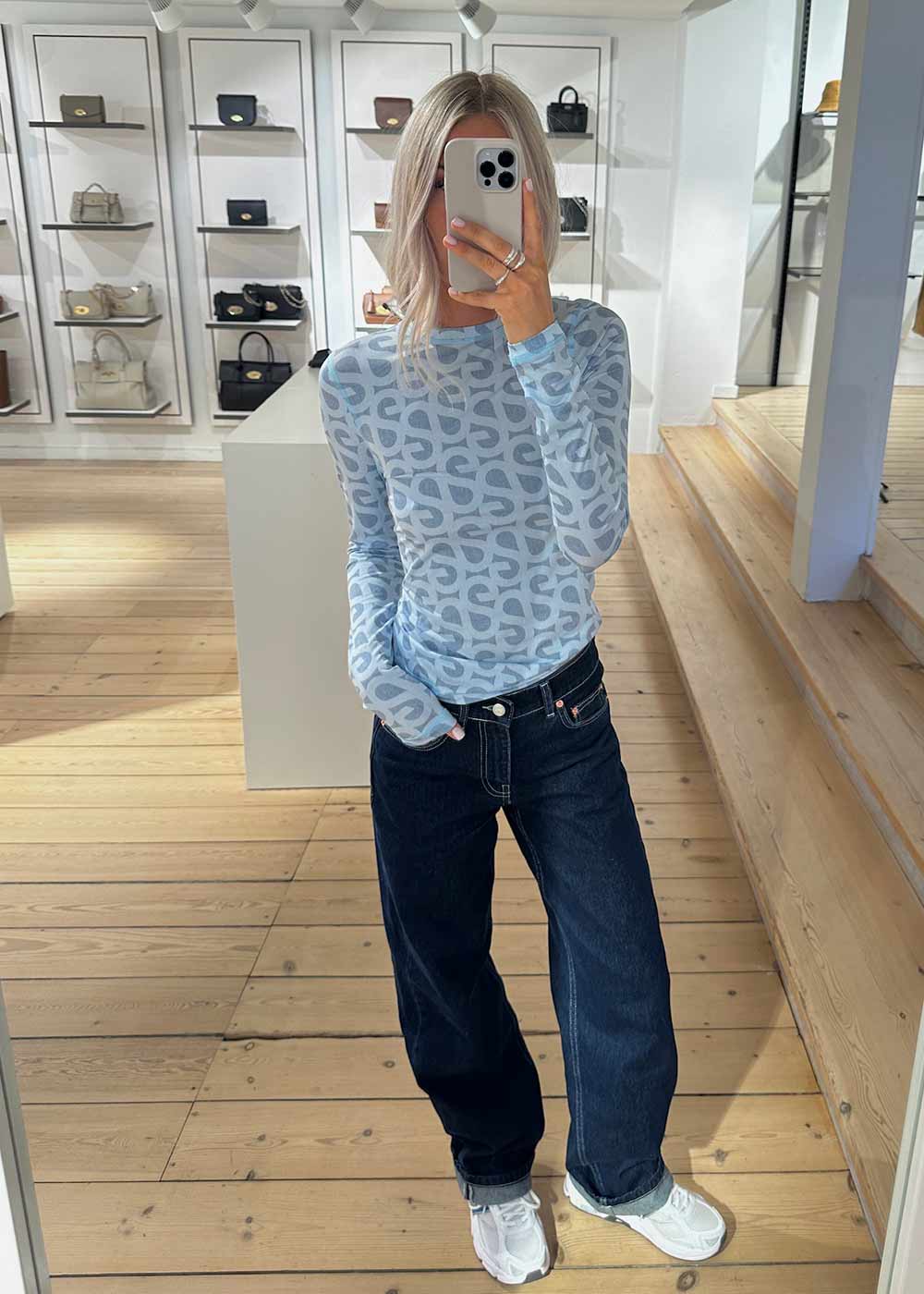 Carla Indigo Jeans - Washed Blue - Image 3