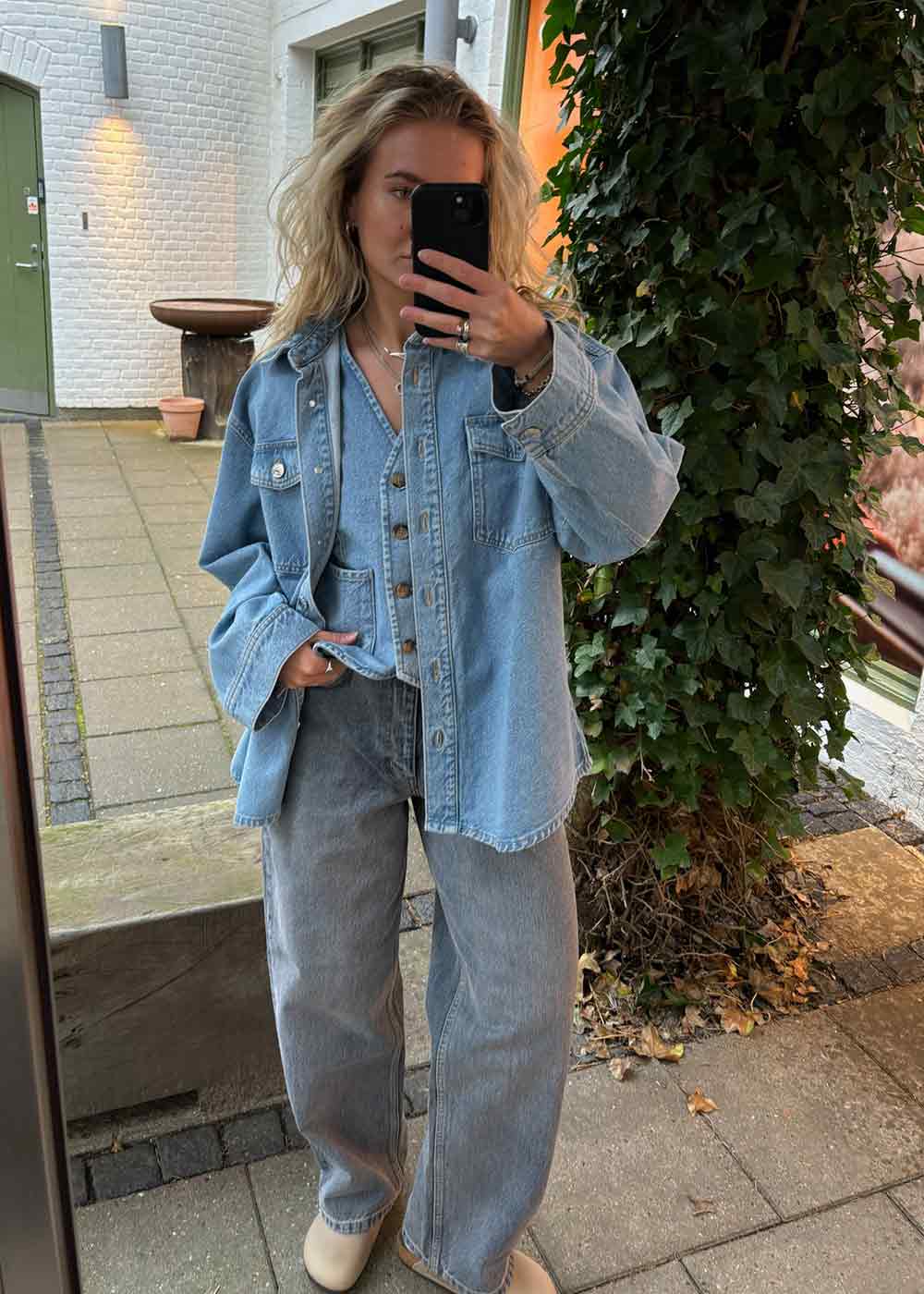 Carla Optic Jeans - Optic Blue - Image 2