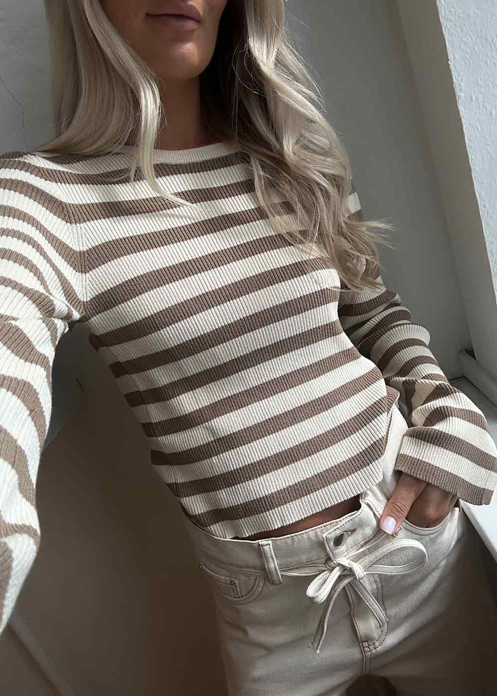 IbrahimMD o-neck - Summer Sand Dune Stripe - Image 3