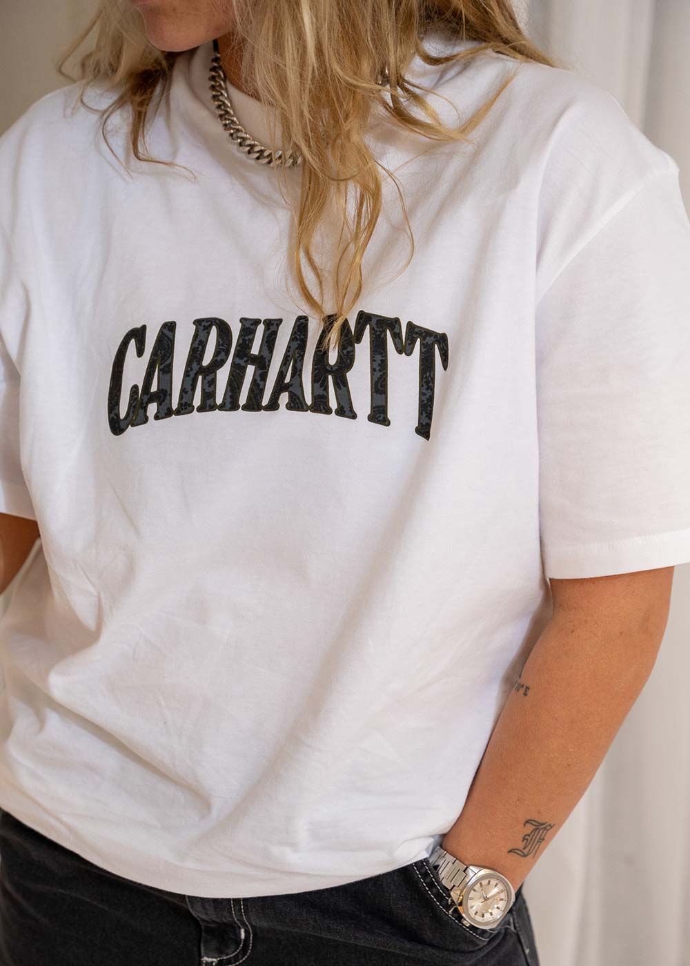 W S/S Paisley Script T-Shirt - White - Image 3
