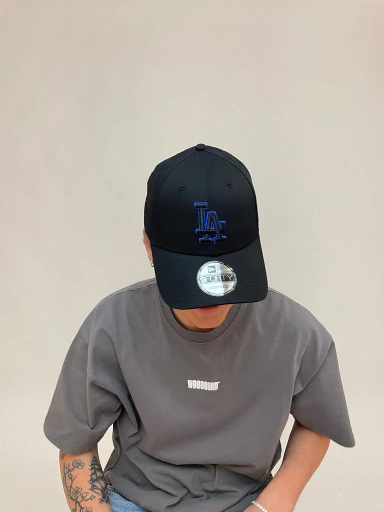 NEW ERA METALLIC OUTLINE LA - Black - Image 4