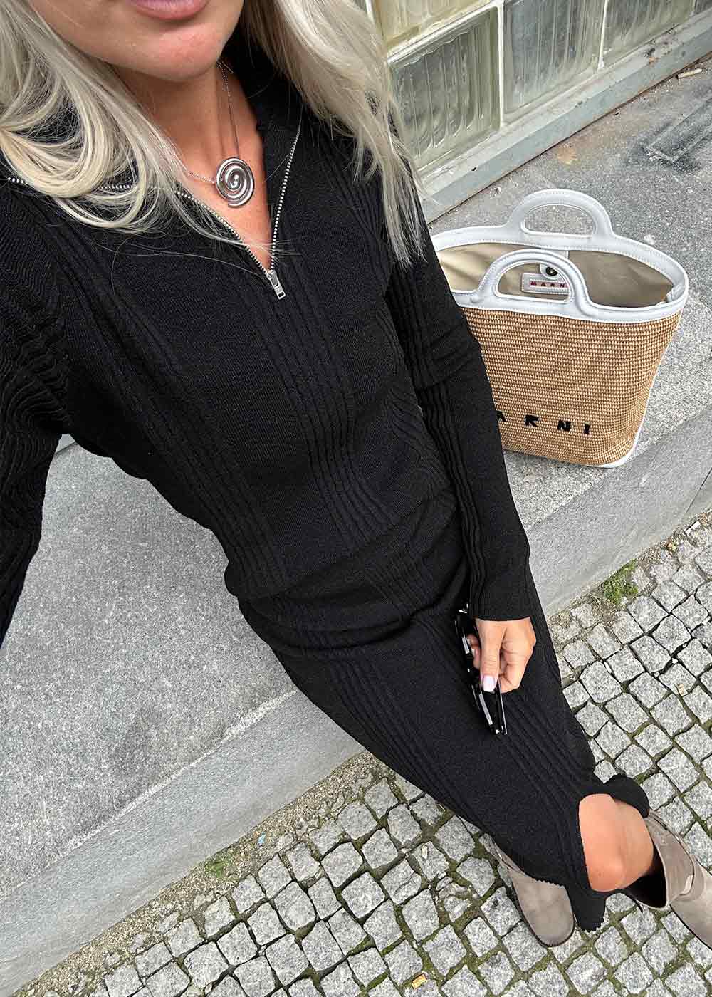 KrissaMD zip t-neck - Black - Image 3