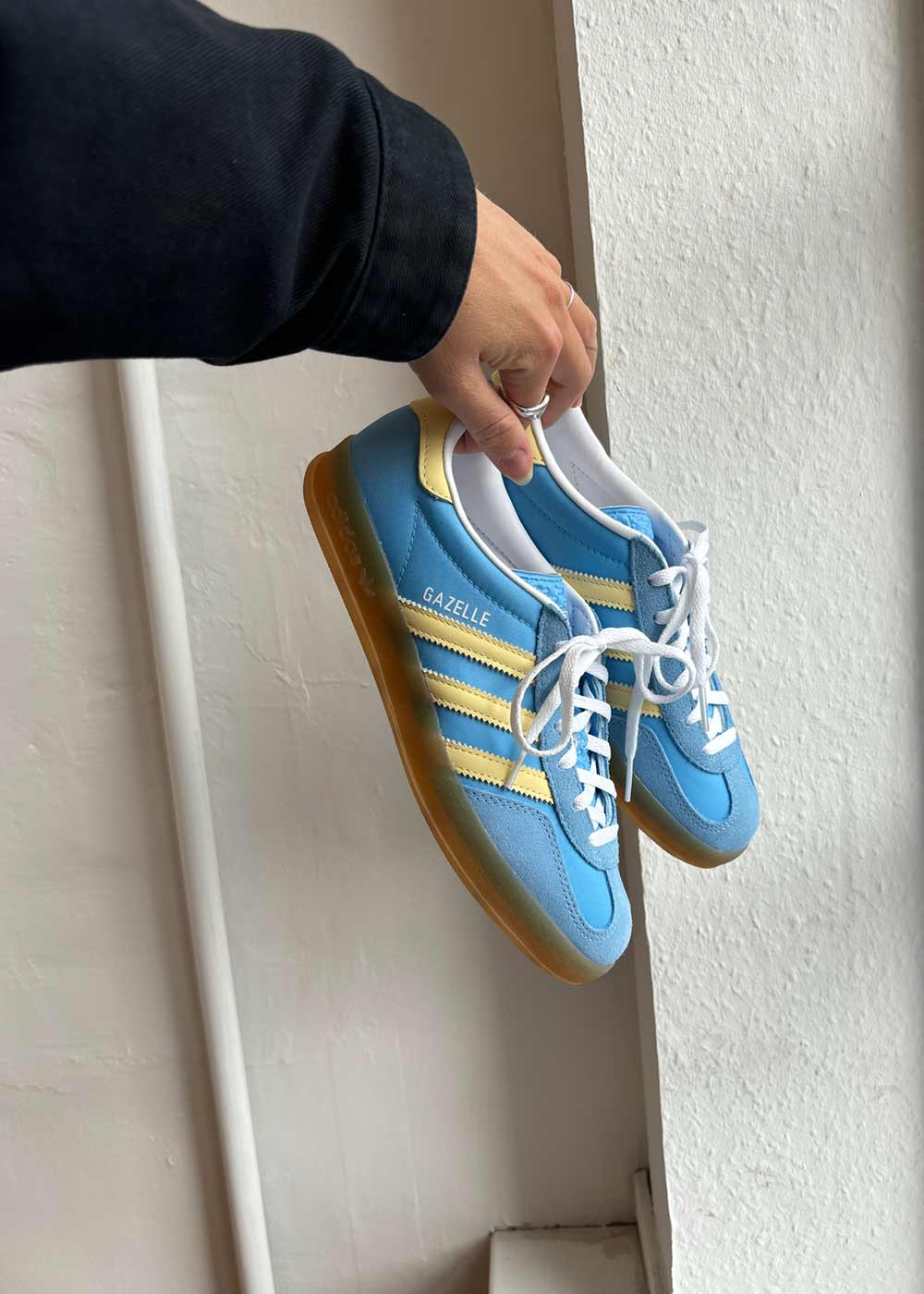 GAZELLE INDOOR - Semi Blue Burst - Image 3