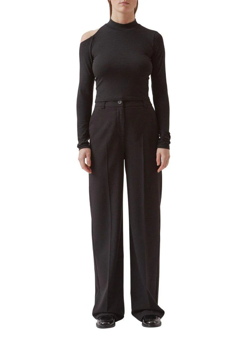 AubrieMD top - Black - Image 3