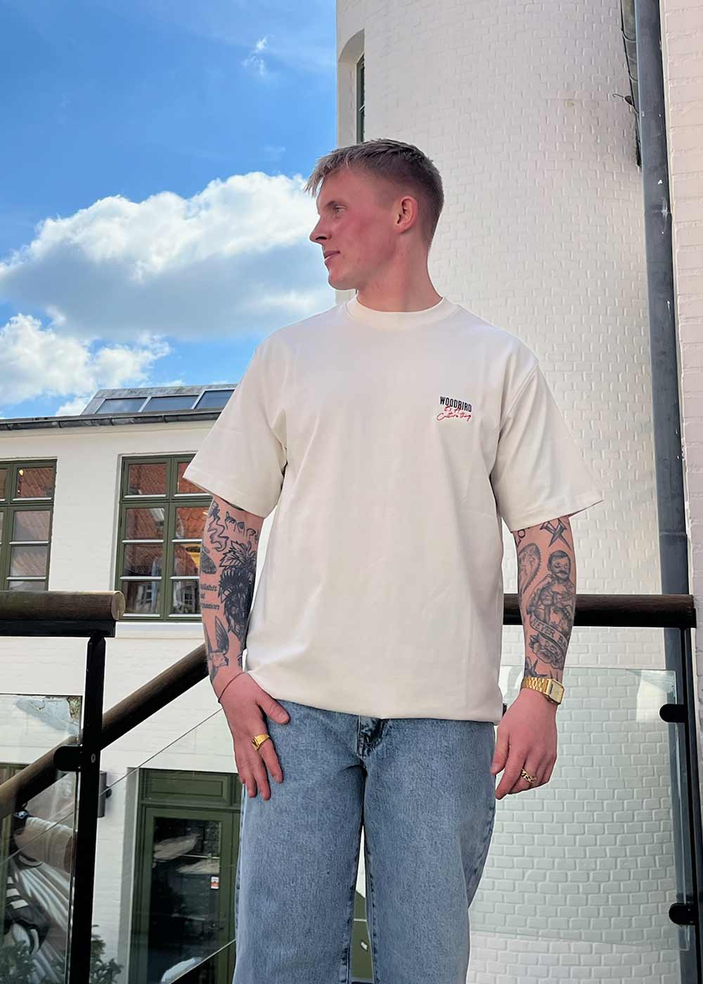 Baine Ganbei Tee - White - Image 2