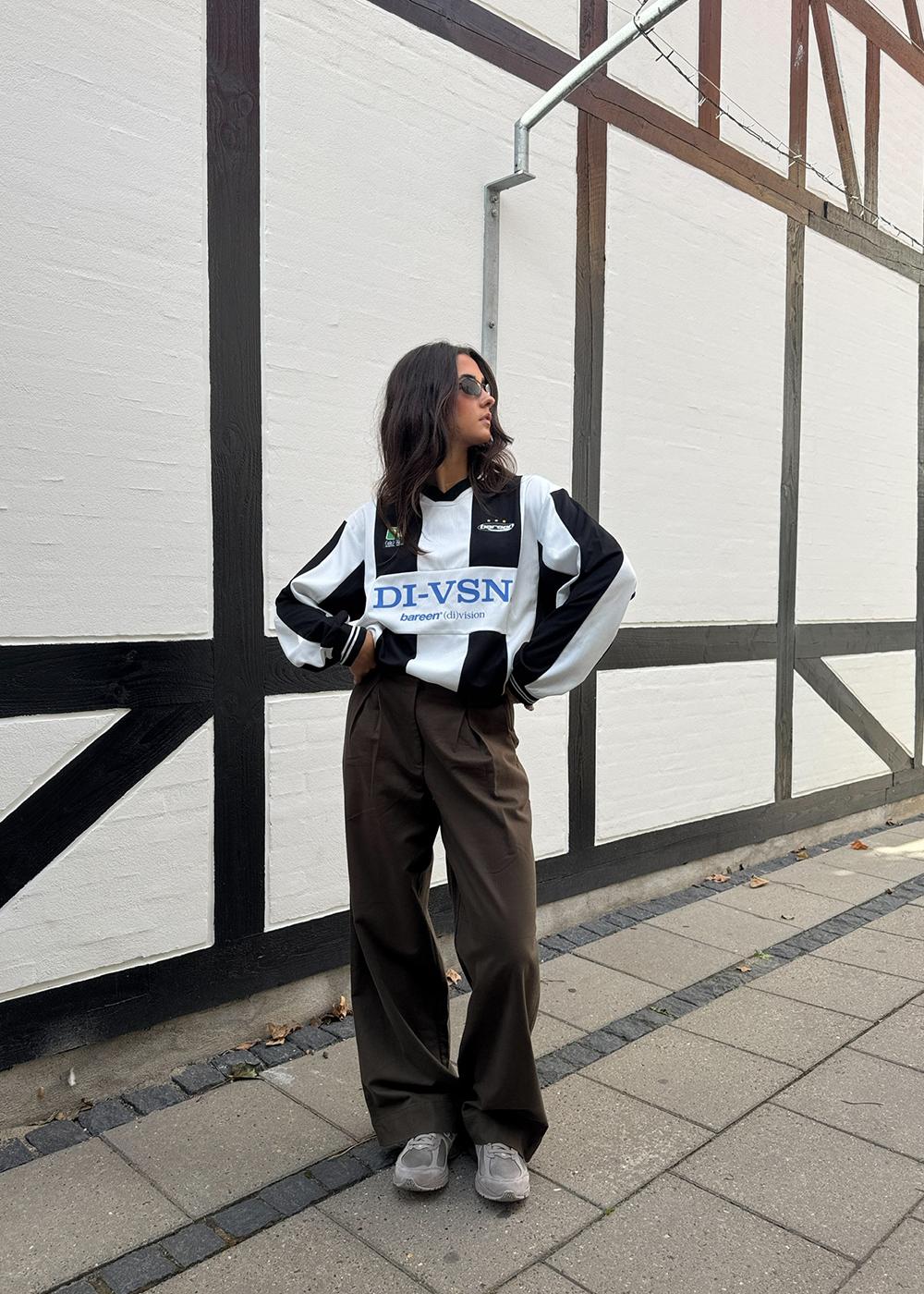 BETX(DI)VISION FOOTBALL JERSEY LONGSLEEVE - Black / White - Image 5