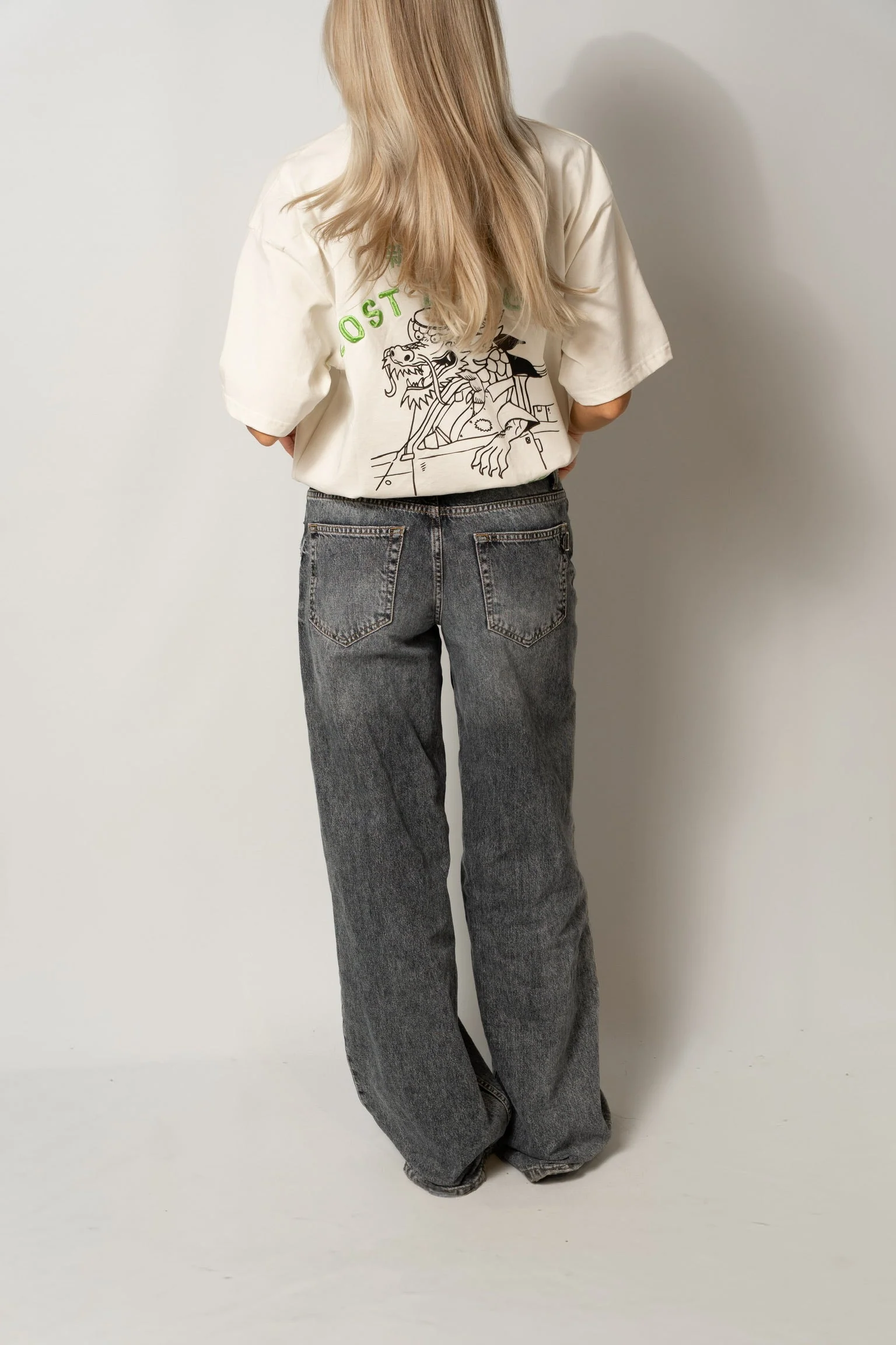 Delivery Tee NIKBEN - Off White - Image 5