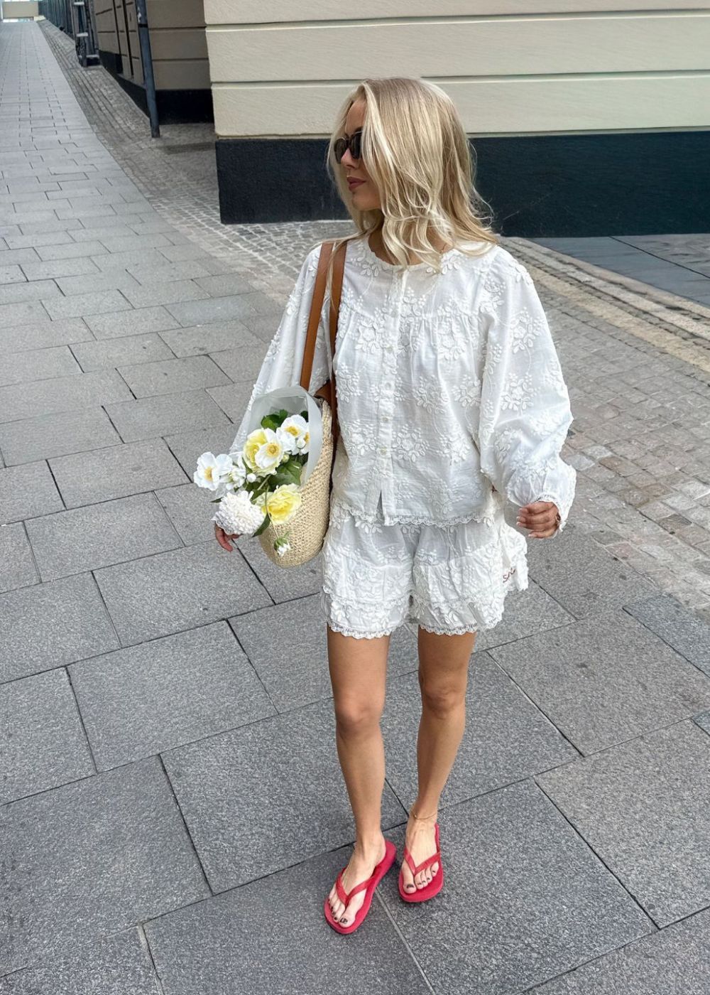 Delphine Shorts - Off White - Image 5