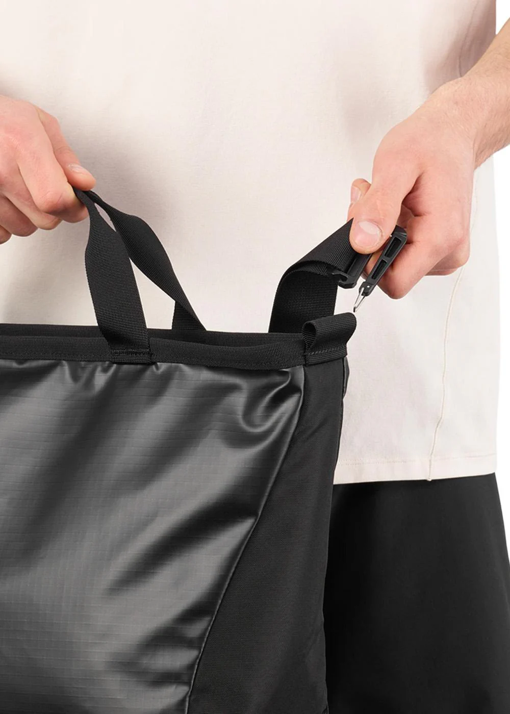 EXTENDED TOTEBAG SMALL - Black - Image 4