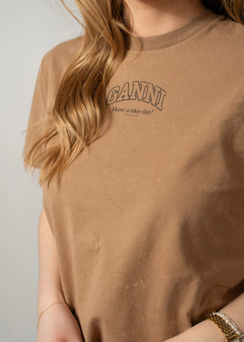 Future Essentials Washed Effect Tee - Coca Mocha - Image 4