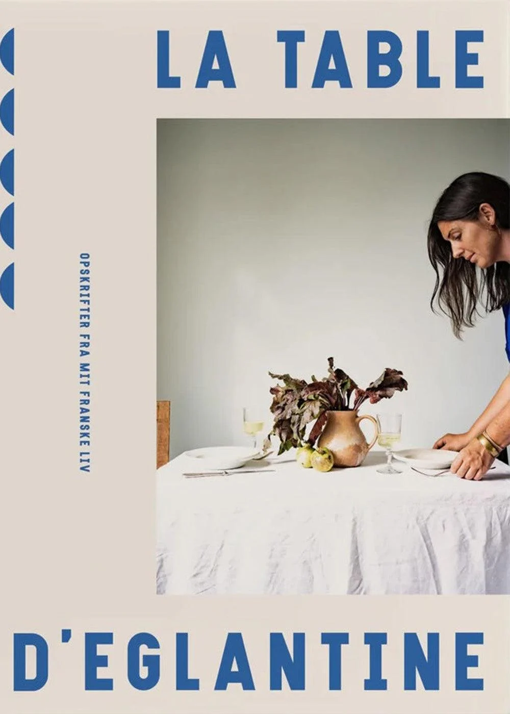 La Table DEglantine - White,Blue