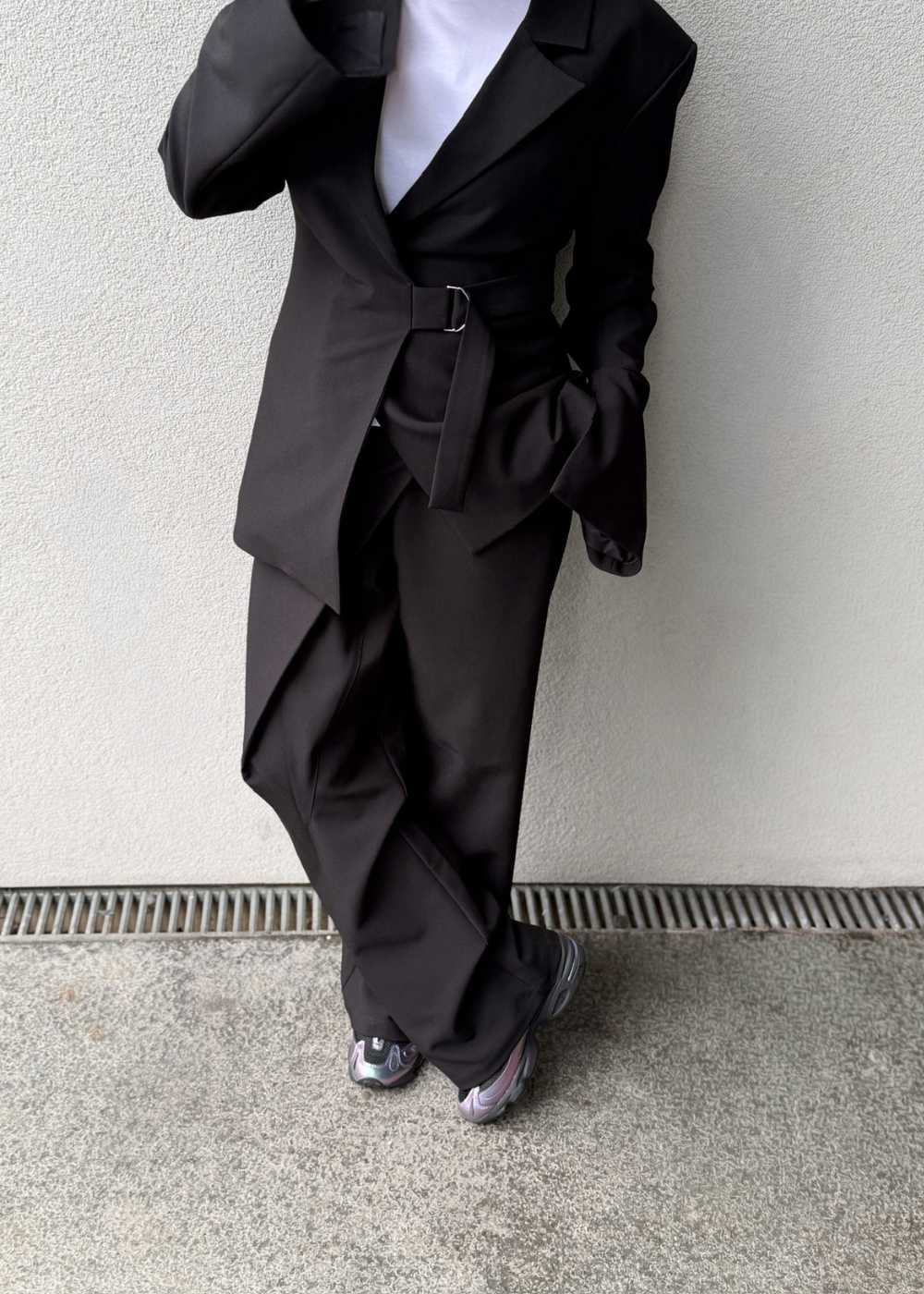 Lind Trousers - Black - Image 4