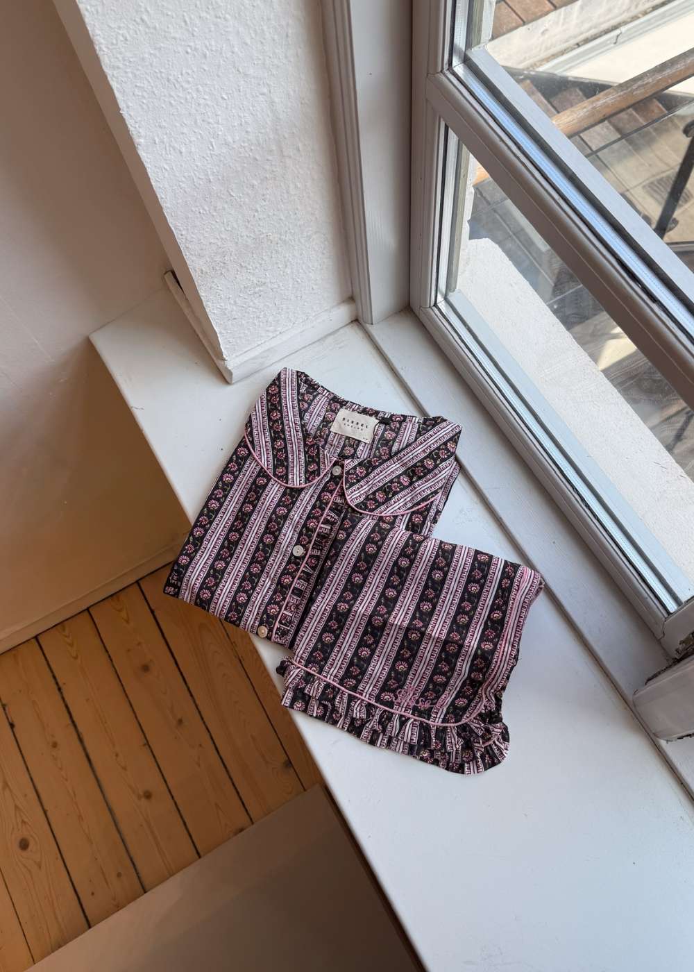 Nuvena Pyjamas Set - Black Stripes - Image 8