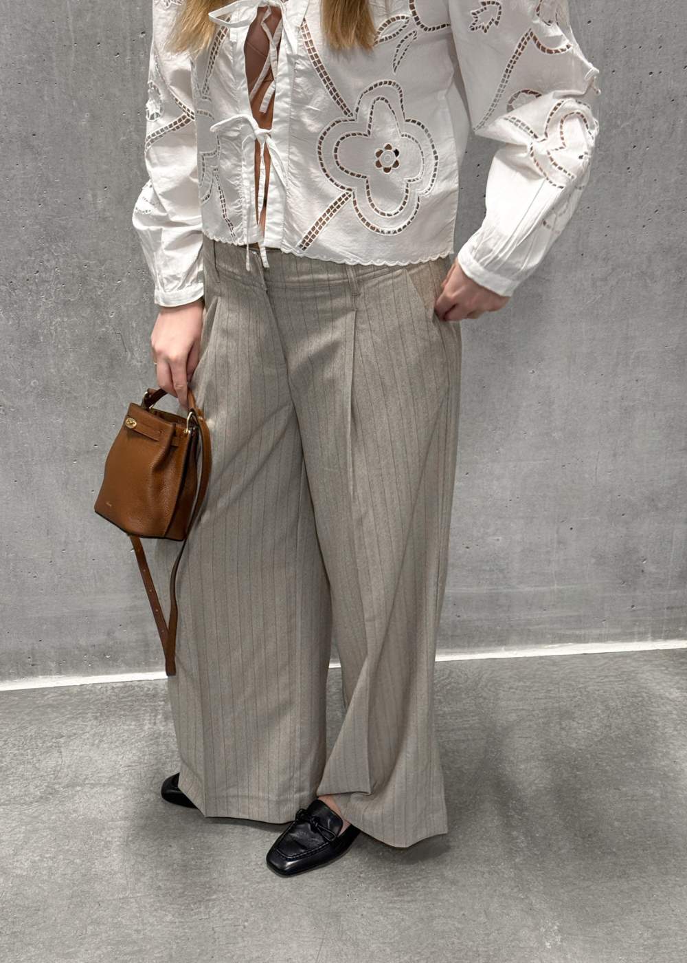 ROUSAGA RW W/F F/L TROUSER - Feather Gray Melangé Herringbone - Image 3
