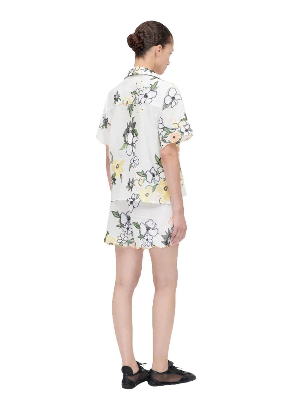 SCALLOPED ELASTICATED WAISTBAND SHORTS - Wild Flowers Embroidery - Image 5