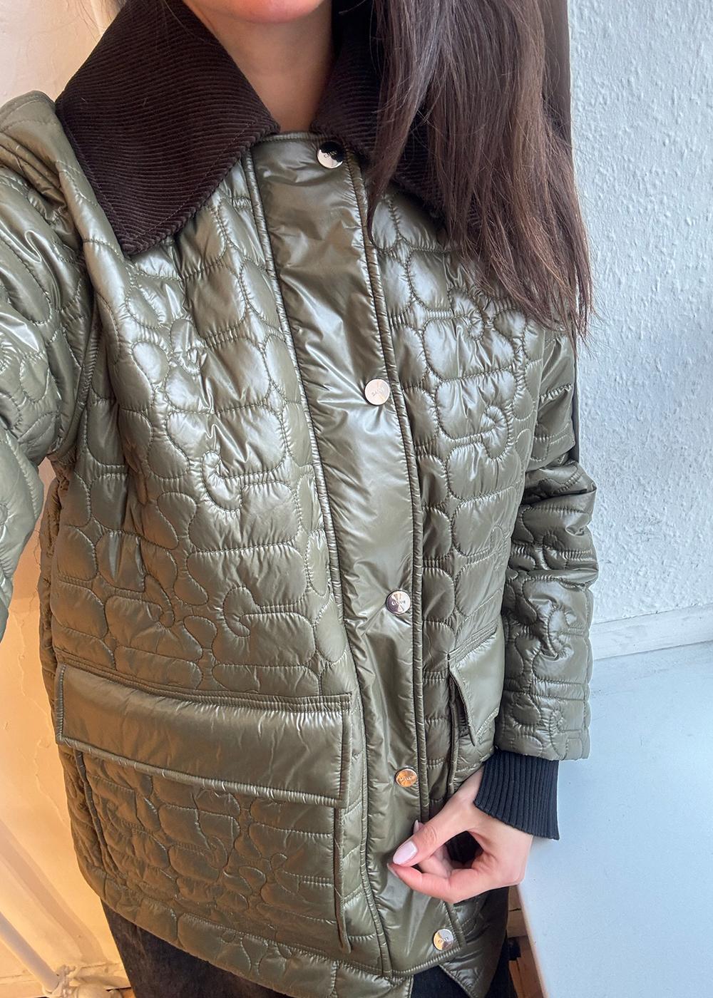 Shiny Quilt Jacket - Kalamata - Image 6