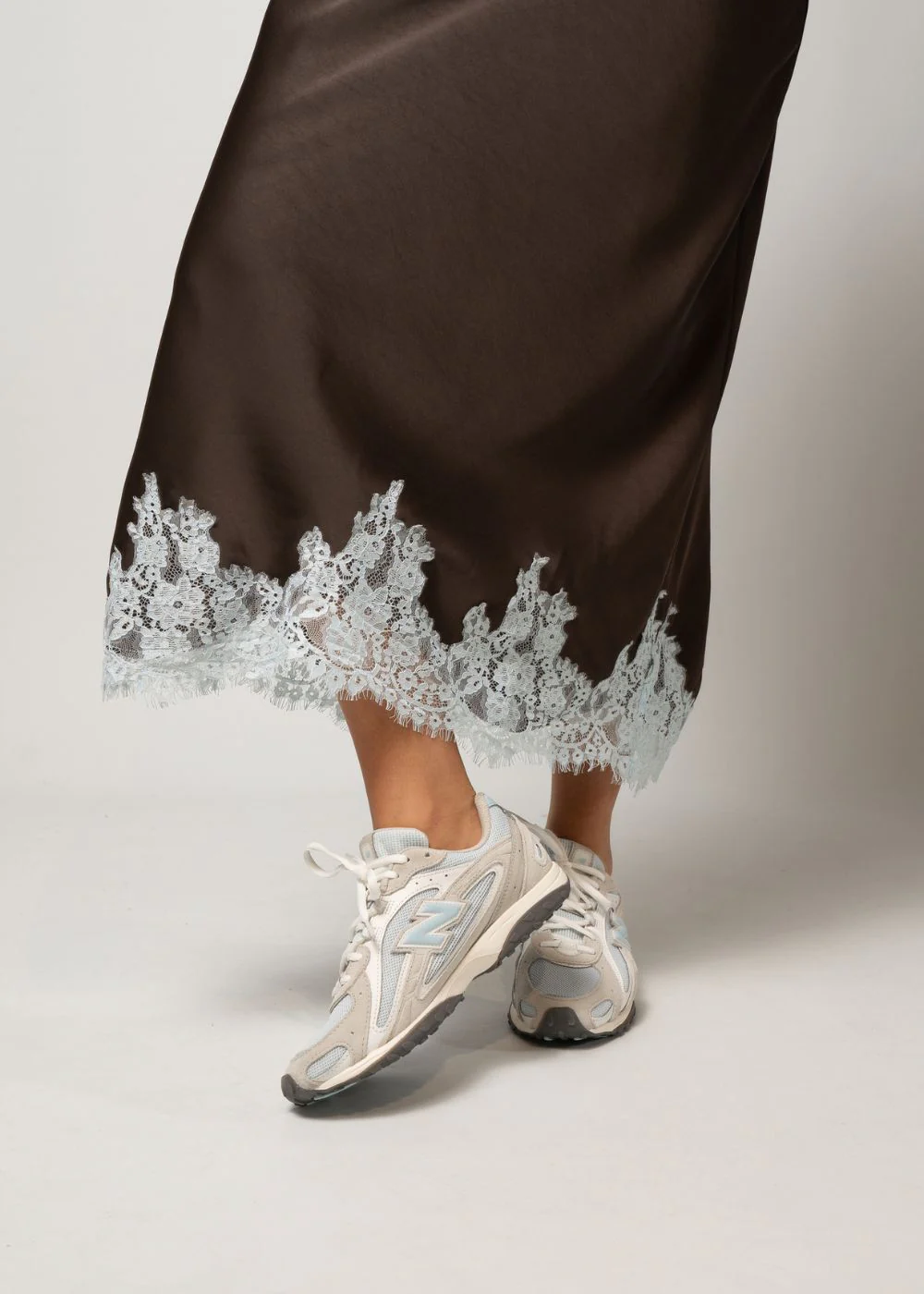 U204L6KQ - Linen - Image 3