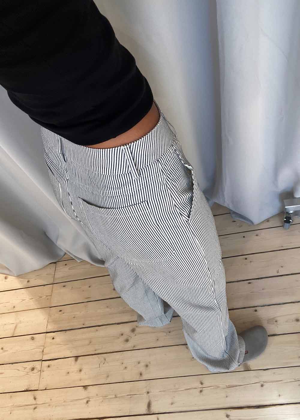Zuzan Stripe Pants - Off White - Image 5